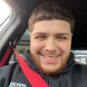 Meet your Posher, Janiel